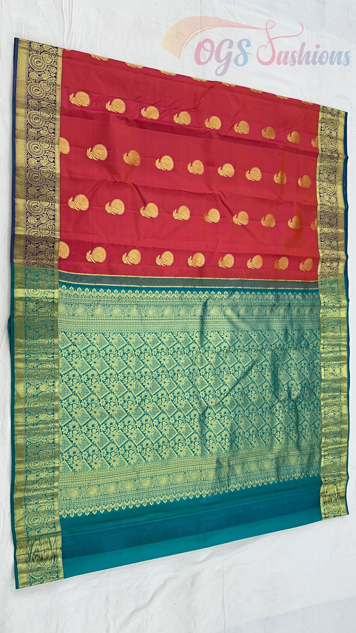 Kanchipuram Traditional Pure Silk Saree with crimson body &Blue Green Pallu